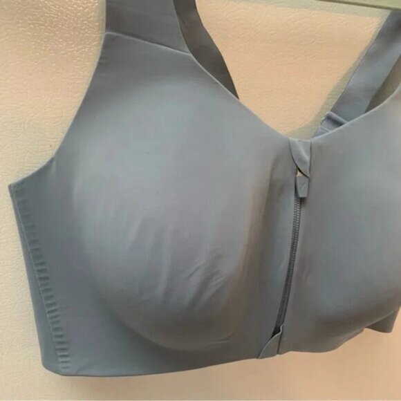 Knix Catalyst Grey Front Zip Sports Bra 8 - Picture 9 of 9